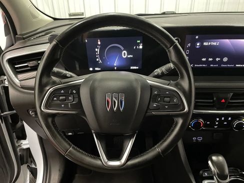 Used 2024 Buick Encore GX Preferred FWD image 18