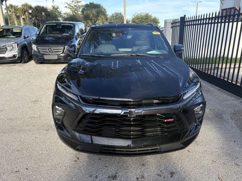 Used 2024 Chevrolet Blazer RS w/ Driver Confidence II Package FWD image 2