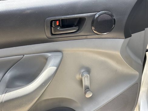 Used 2012 Toyota Tacoma 2WD Regular Cab image 17