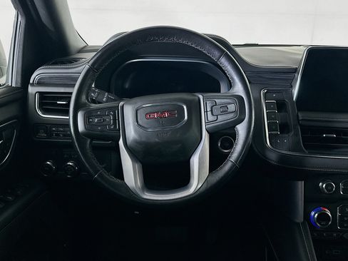 Used 2022 GMC Yukon SLT w/ SLT Luxury Package RWD image 18
