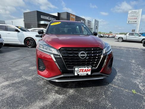 Used 2023 Nissan Kicks SR FWD image 2