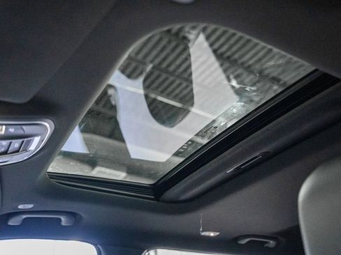 New 2025 Jeep Grand Cherokee L Altitude image 28