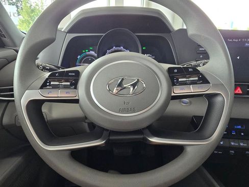 Used 2023 Hyundai Elantra Blue FWD image 21