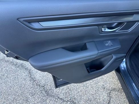 Used 2023 Honda CR-V EX image 15