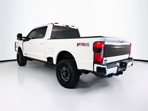 Used 2025 Ford F350 Platinum w/ FX4 Off-Road Package image 7