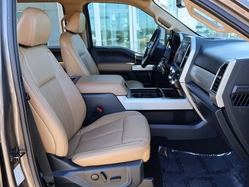 Certified 2022 Ford F250 Lariat w/ Lariat Value Package image 17