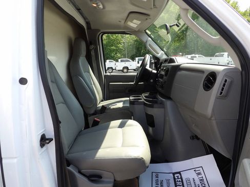 Used 2024 Ford E-450 and Econoline 450 Super Duty w/ Power Windows & Locks Group RWD image 27