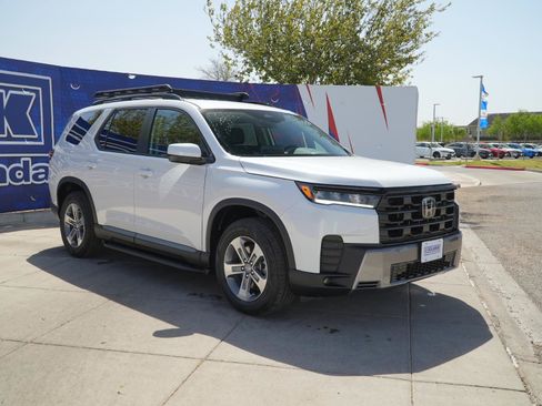 Used 2026 Honda Pilot EX-L image 3