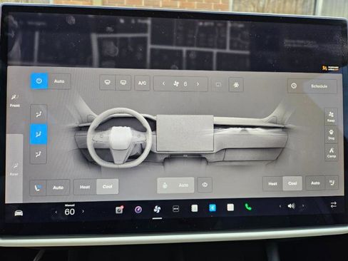 Used 2022 Tesla Model S Plaid image 39