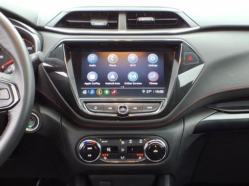 Used 2021 Chevrolet TrailBlazer RS w/ Sun and Liftgate Package image 14