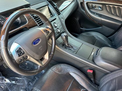 Used 2014 Ford Taurus Limited FWD image 10