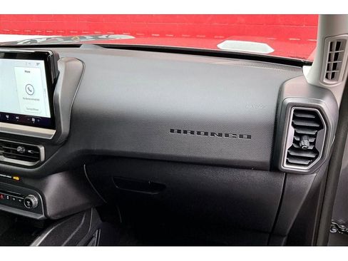 Used 2025 Ford Bronco Sport Big Bend image 17