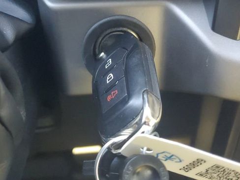 Used 2024 Ford F150 XL image 31