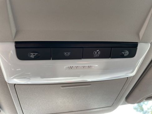 Used 2025 Nissan Altima 2.5 SV image 23