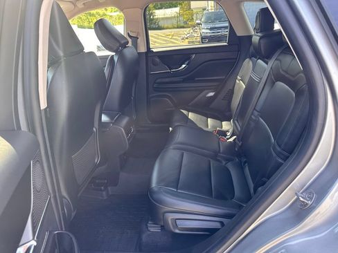 Used 2024 Lincoln Corsair AWD image 14