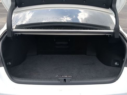 Used 2022 Lexus ES 300h F Sport w/ Accessory Package 2 FWD image 33