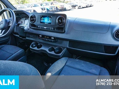 Used 2024 Mercedes-Benz Sprinter 2500 image 23