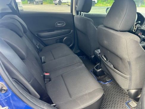 Used 2018 Honda HR-V EX image 6