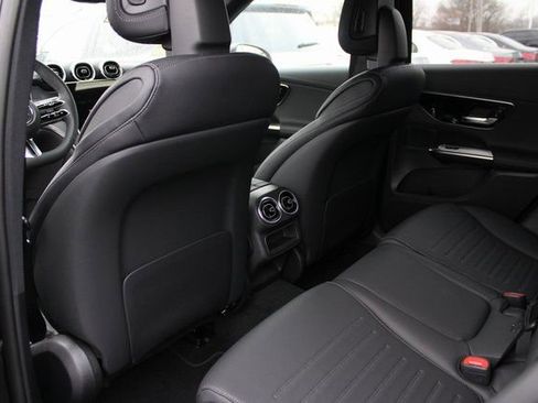 New 2025 Mercedes-Benz GLC 350e 4MATIC image 31