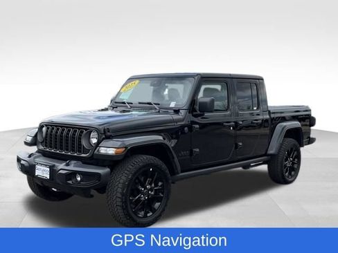 Used 2025 Jeep Gladiator Sport AWD/4WD image 1