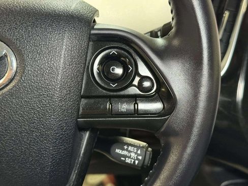 Used 2020 Toyota Prius Prime XLE FWD image 10