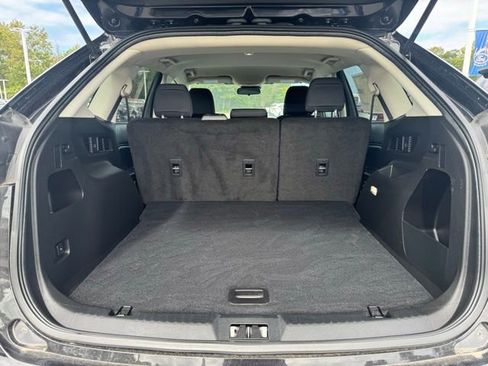 New 2024 Ford Edge SE w/ Black Appearance Package image 16