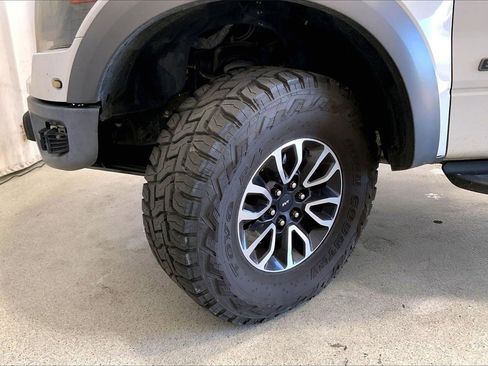 Used 2014 Ford F150 Raptor w/ Equipment Group 801A Luxury image 20
