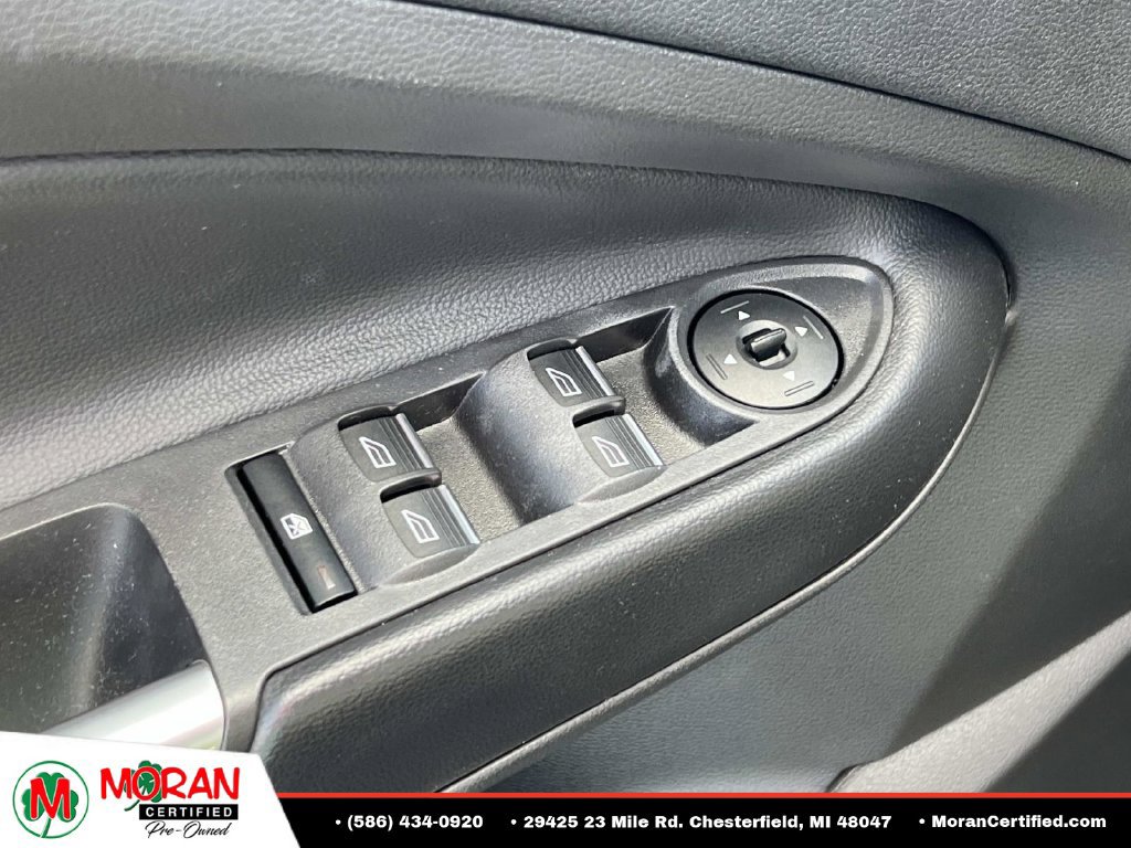 Used 2019 Ford Escape SE FWD image 15