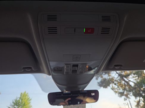 New 2025 Volkswagen Taos SEL image 23