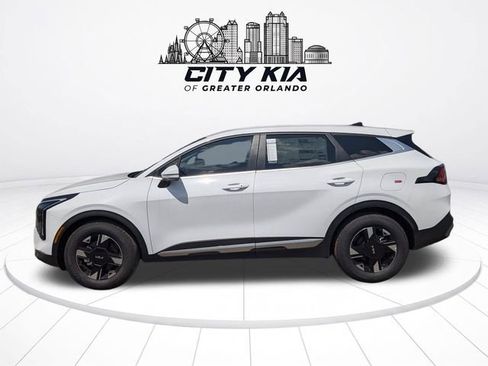 New 2026 Kia Sportage LX w/ LX Convenience Package FWD image 4