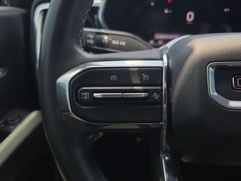 Used 2023 GMC Canyon Elevation w/ Elevation Premium Package RWD image 14
