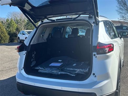 New 2026 Nissan Rogue SV image 13