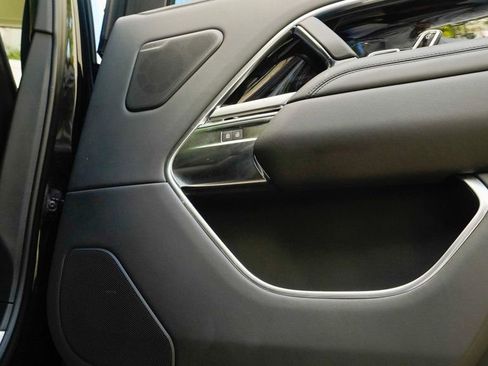 Used 2023 Land Rover Range Rover Long Wheelbase Autobiography image 92