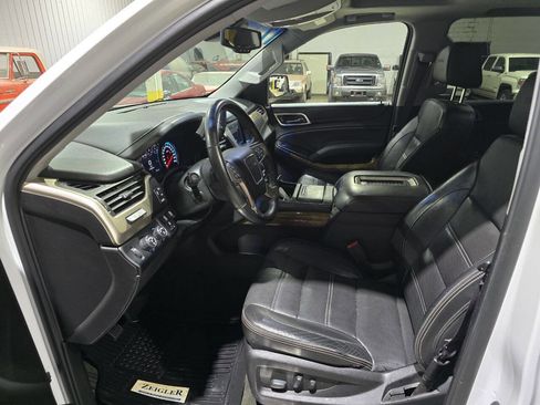 Used 2017 GMC Yukon Denali w/ Open Road Package AWD/4WD image 25