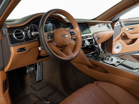 Used 2021 Bentley Flying Spur W12 AWD/4WD image 18