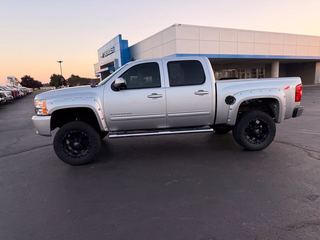 Used 2012 Chevrolet Silverado 1500 LT w/ All-Star Edition AWD/4WD image 2