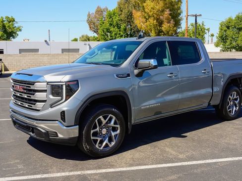 New 2026 GMC Sierra 1500 SLE AWD/4WD image 3