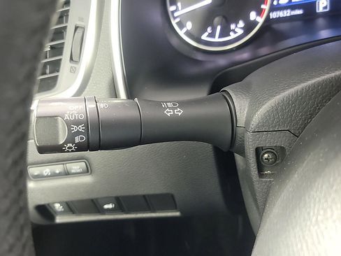 Used 2015 Nissan Murano SL w/ Cargo Package image 29