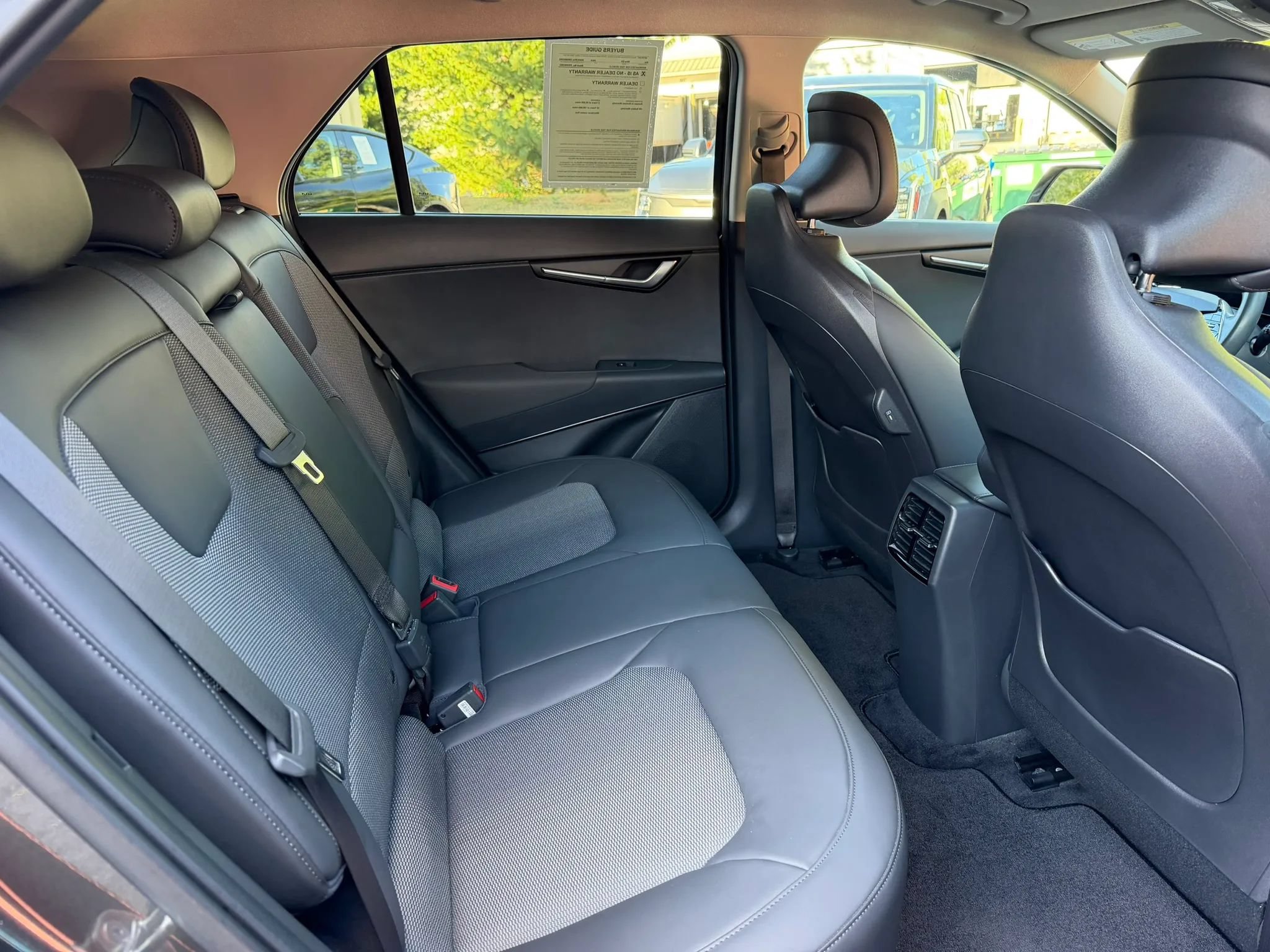 Used 2024 Kia Niro Wind FWD image 19