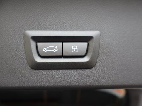 Used 2025 BMW X3 xDrive30i w/ Premium Package image 35