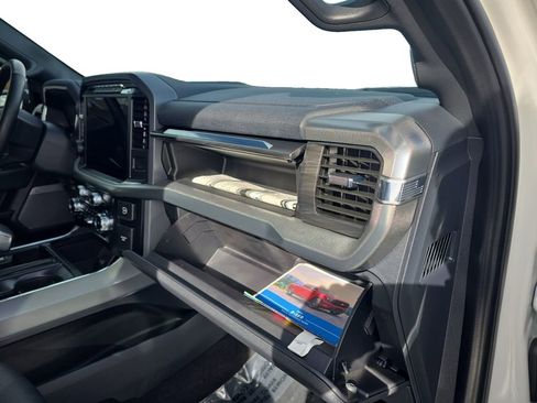 Used 2024 Ford F150 Lariat w/ FX4 Off-Road Package image 18
