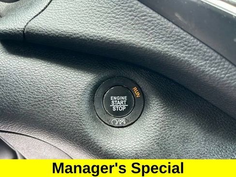 Used 2019 Jeep Cherokee Latitude Plus AWD/4WD image 20