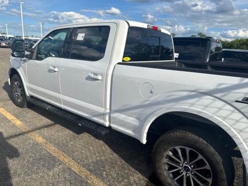 Used 2020 Ford F150 XLT w/ Equipment Group 302A Luxury AWD/4WD image 21