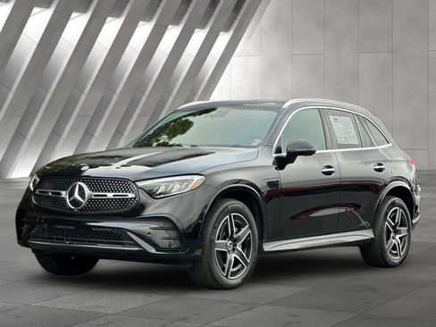 Certified 2025 Mercedes-Benz GLC 300 4MATIC image 8