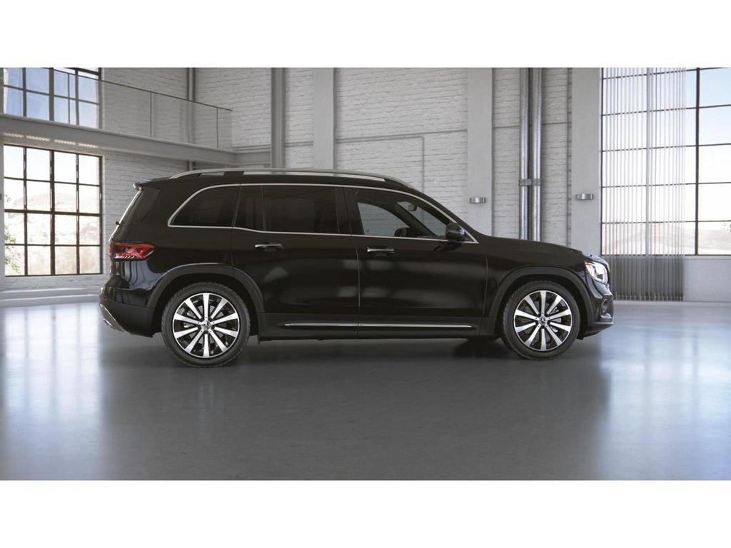 Certified 2023 Mercedes-Benz GLB 250 4MATIC image 18