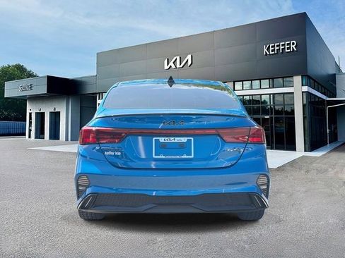Used 2023 Kia Forte GT-Line w/ GT-Line Premium Package FWD image 7