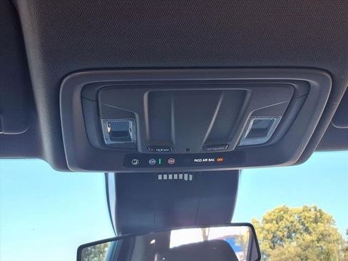 Used 2024 Chevrolet Silverado 1500 LT image 13