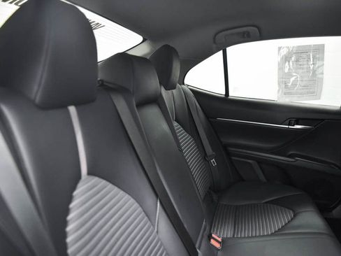 Used 2023 Toyota Camry SE image 14