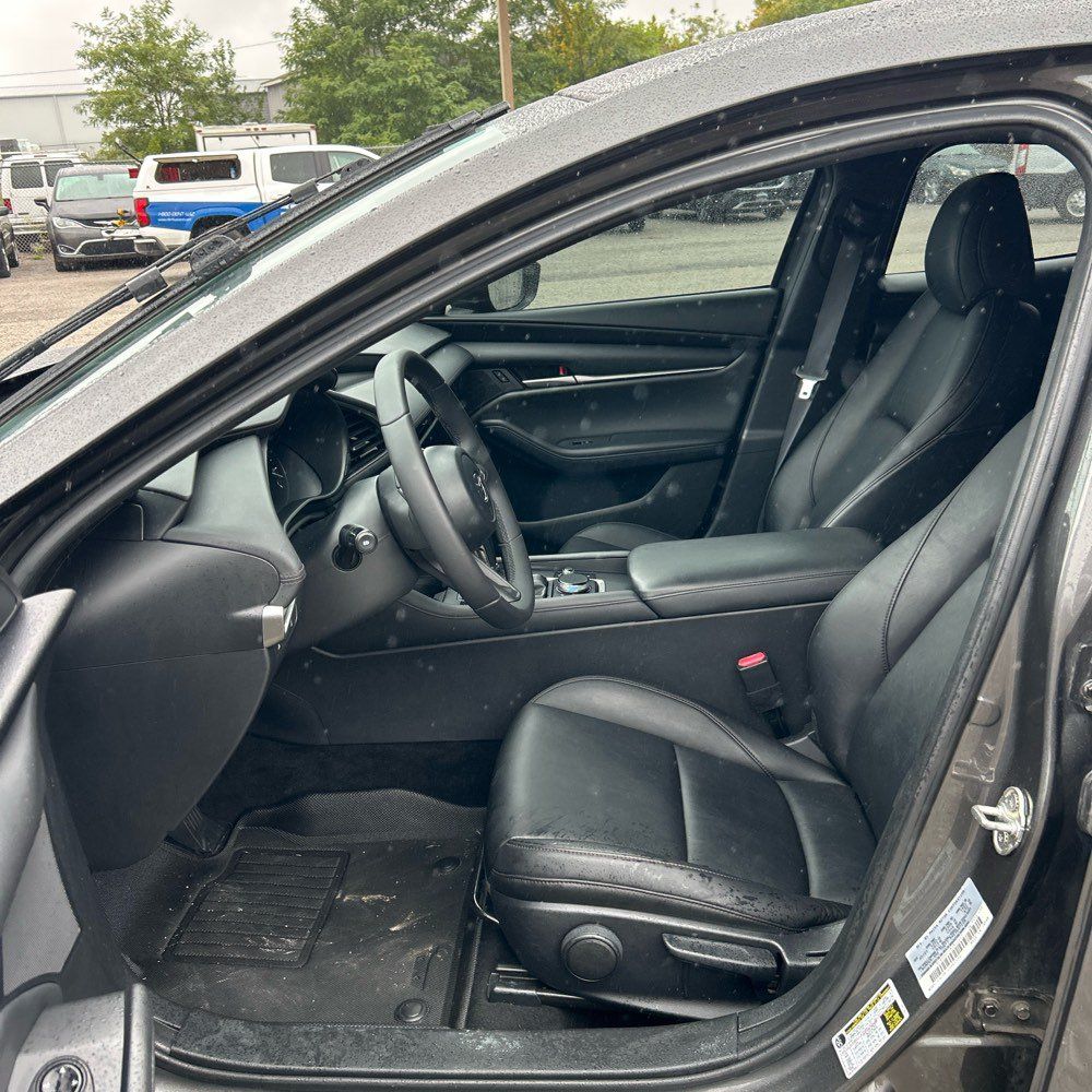 Used 2021 MAZDA MAZDA3 s AWD/4WD image 2