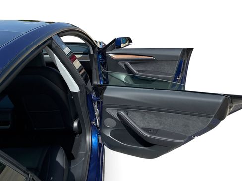 Certified 2023 Tesla Model 3 Standard Range RWD image 12